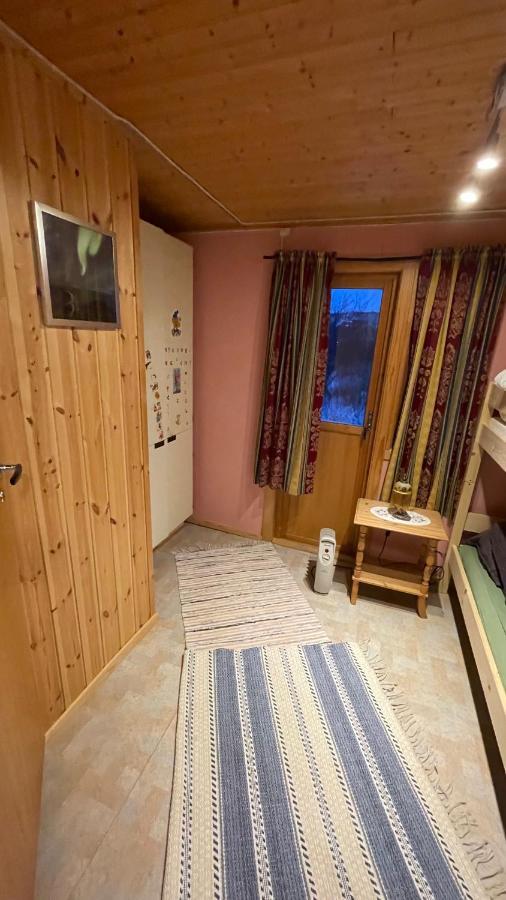 Koselig Hus I Sentrum Av Olderfjord Russenes Esterno foto